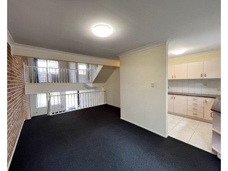 9/204 Derby Street, Penrith NSW 2750
