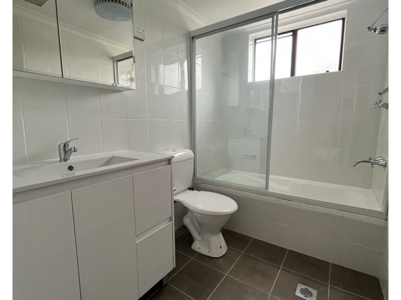 1/150 Great Western Highway, Kingswood NSW 2747