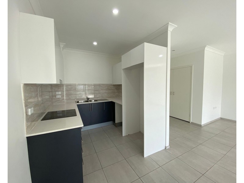 2/4 Colless Street, Penrith NSW 2750