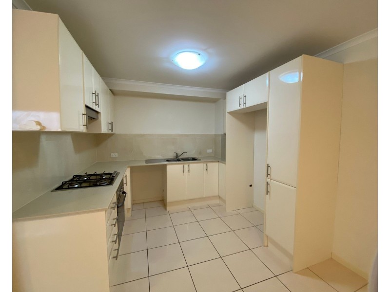 19/8 Colless Street, Penrith NSW 2750