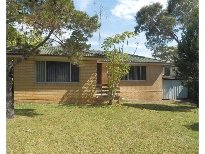 11 Lindsay Crescent, South Penrith NSW 2750