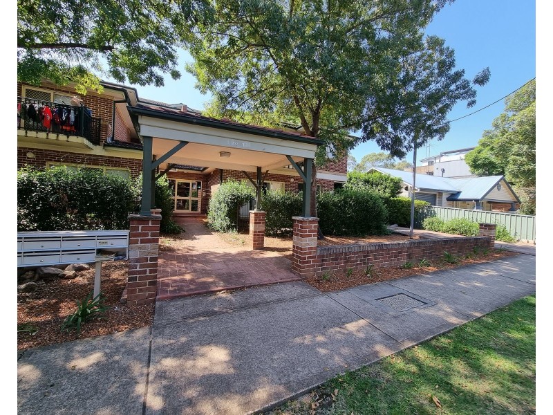 8/10-12 Dent Street, Penrith NSW 2750