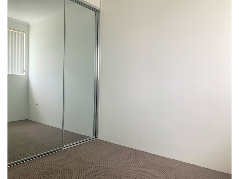 29/4 Colless Street, Penrith NSW 2750