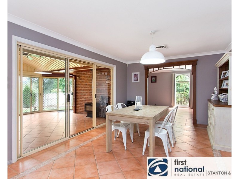 5 Kylie Tennant Close, Glenmore Park NSW 2745