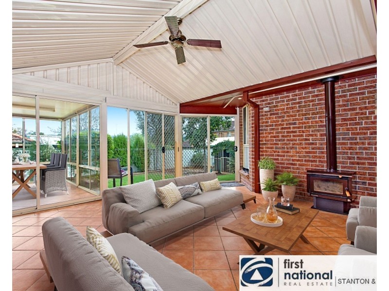 5 Kylie Tennant Close, Glenmore Park NSW 2745