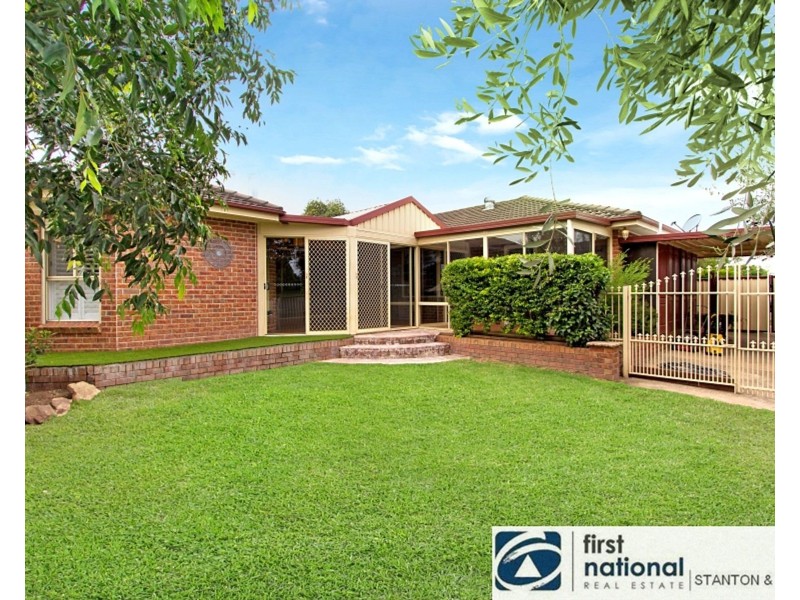 5 Kylie Tennant Close, Glenmore Park NSW 2745