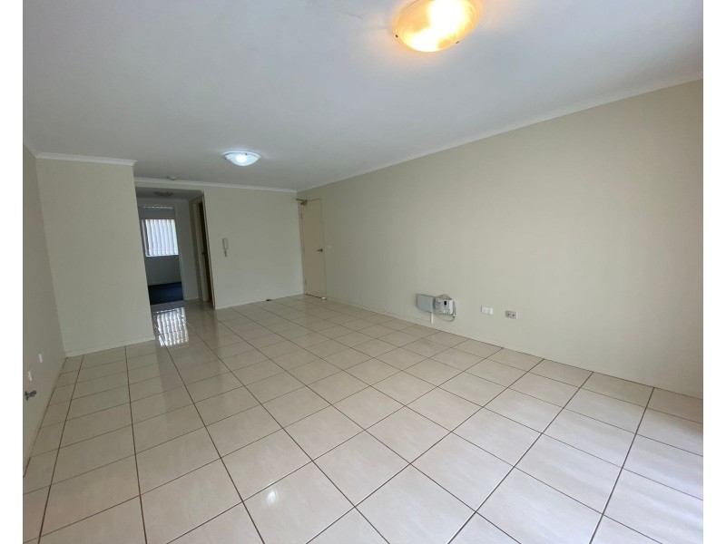 4/8 Colless Street, Penrith NSW 2750