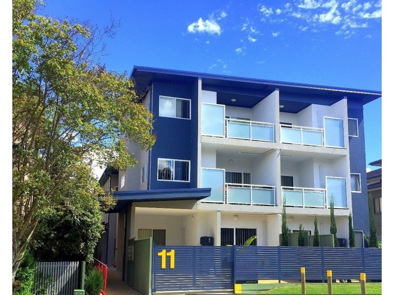 2/11 Regentville Road, Penrith NSW 2750