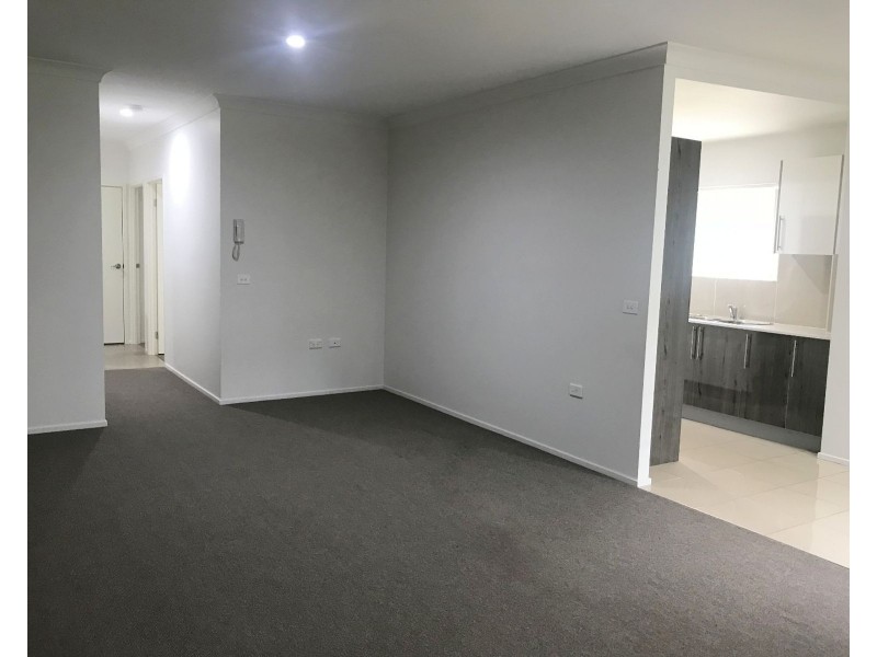 2/11 Regentville Road, Penrith NSW 2750