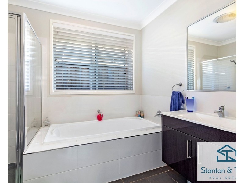 14 Hassall Way, Glenmore Park NSW 2745