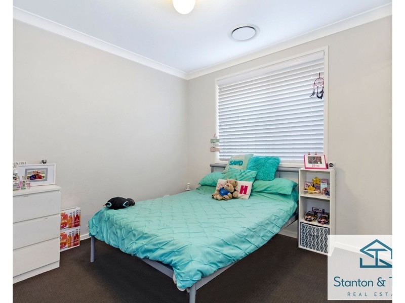 14 Hassall Way, Glenmore Park NSW 2745