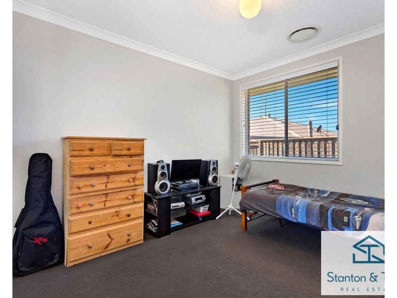 14 Hassall Way, Glenmore Park NSW 2745