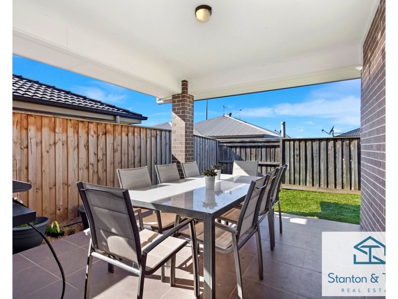14 Hassall Way, Glenmore Park NSW 2745