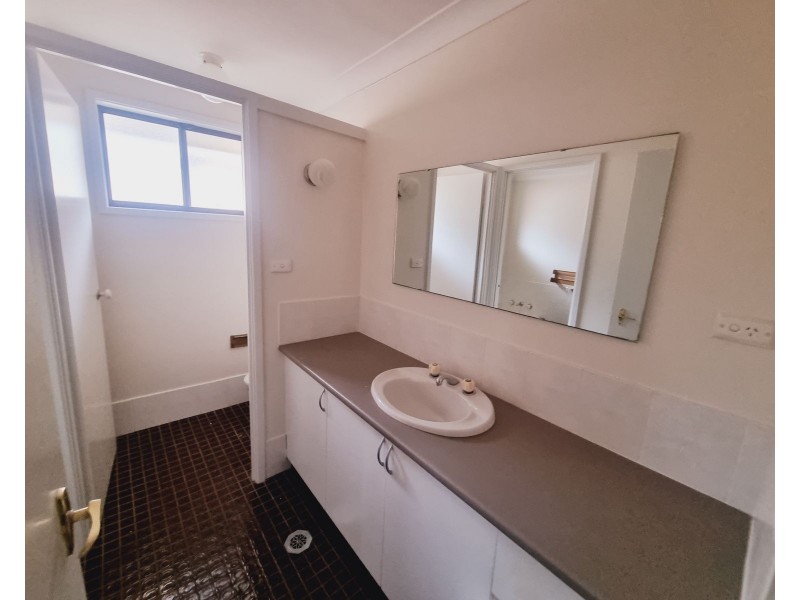 18 Racecourse Road, South Penrith NSW 2750