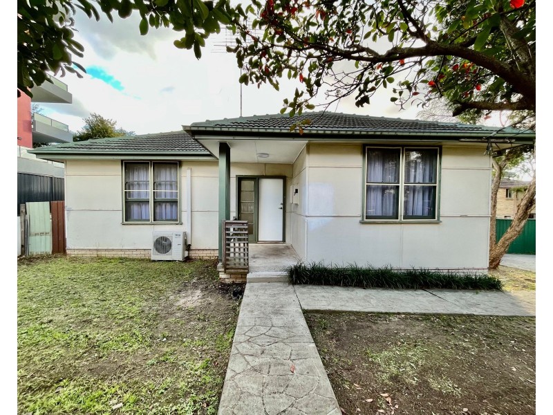 16B Barber Avenue, Penrith NSW 2750