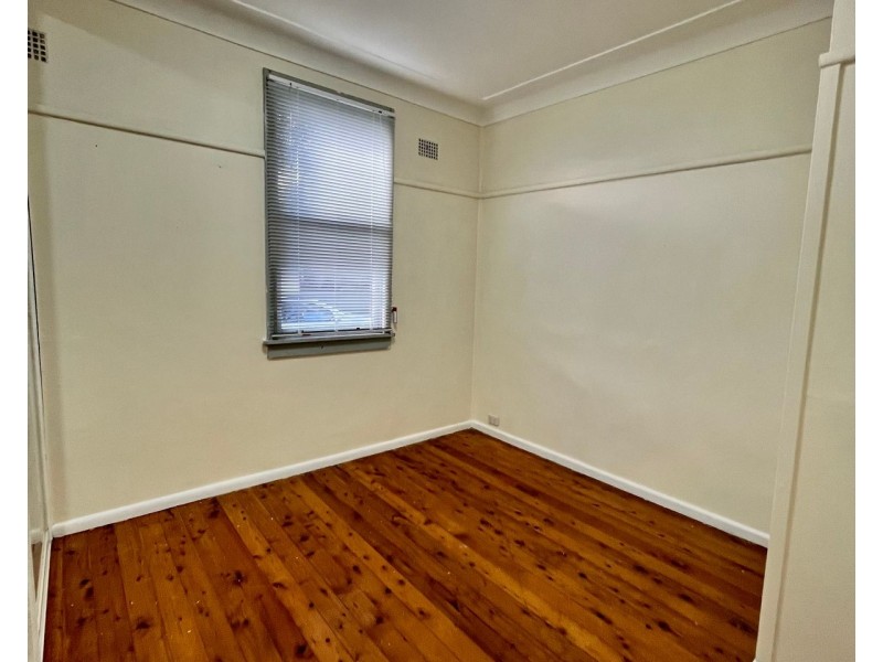 16B Barber Avenue, Penrith NSW 2750