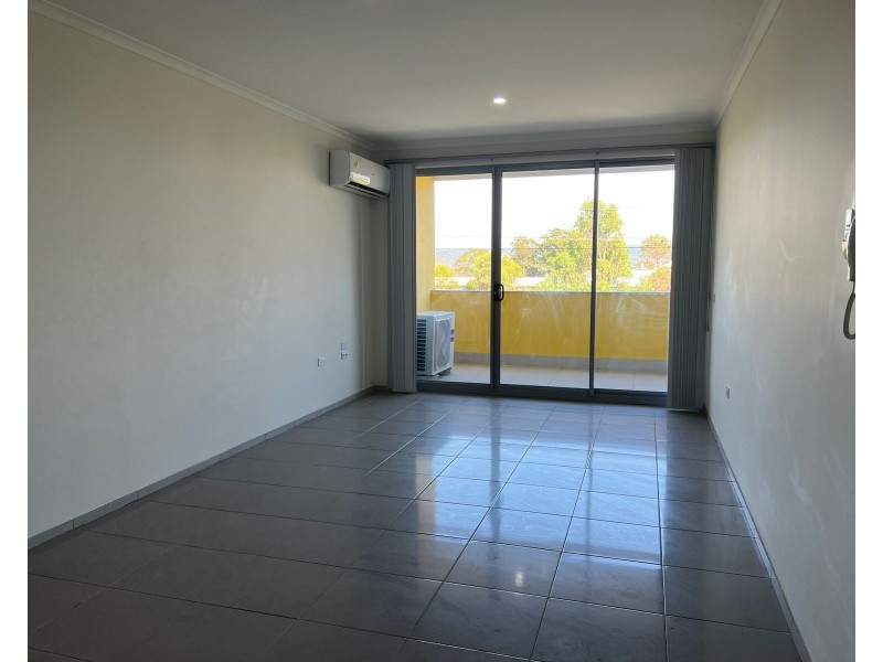 22/4 Colless Street, Penrith NSW 2750