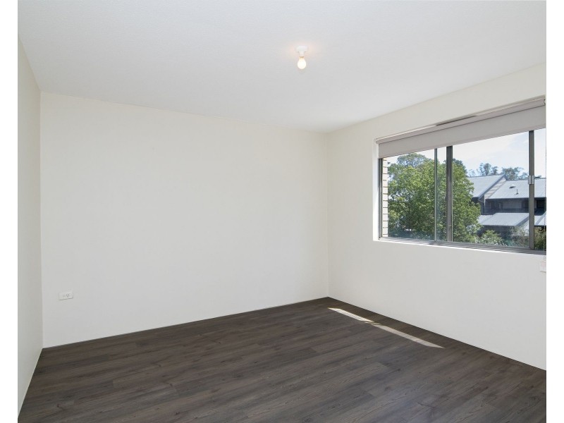 4/13 Thurston Street, Penrith NSW 2750