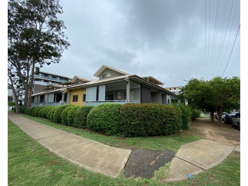 4/8 Colless Street, Penrith NSW 2750