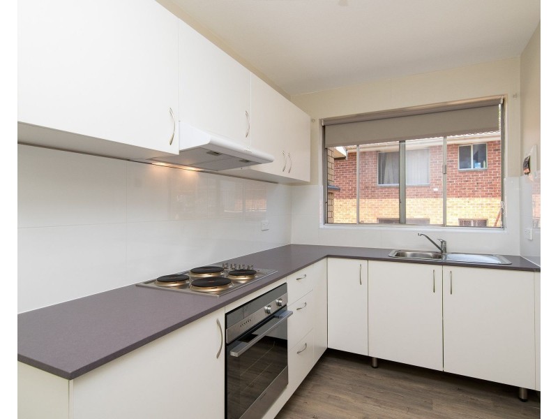 4/13 Thurston Street, Penrith NSW 2750