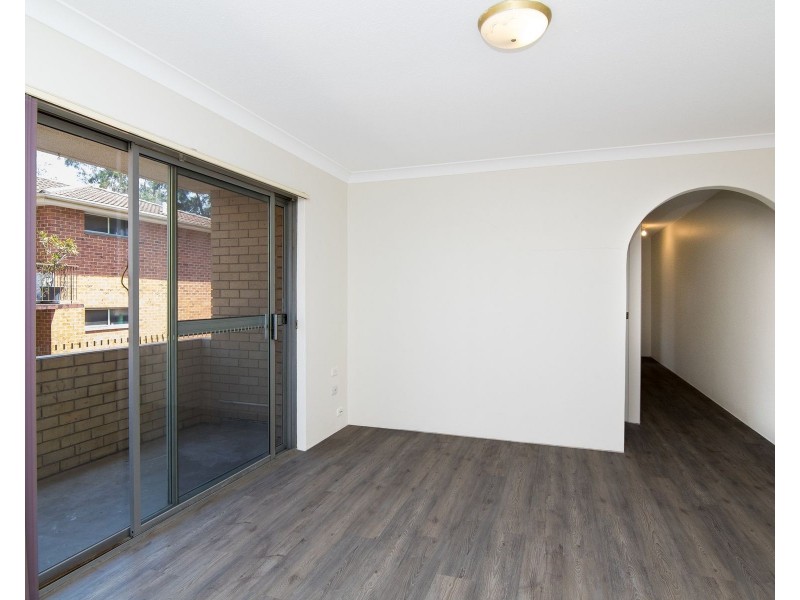 4/13 Thurston Street, Penrith NSW 2750