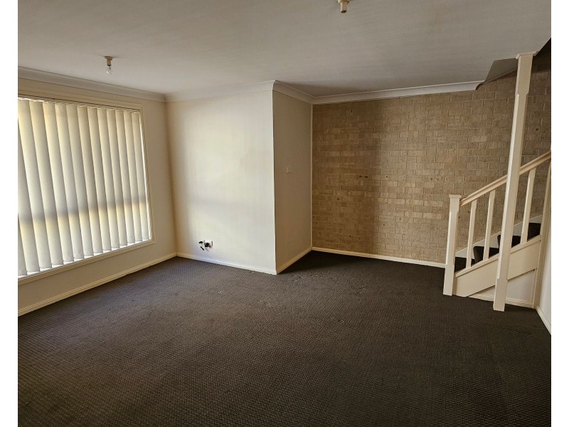 2/63 Jones Street, Kingswood NSW 2747