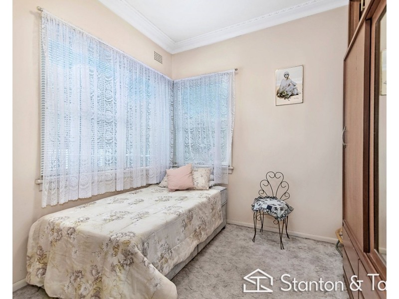 33 Rosedale Avenue, Penrith NSW 2750