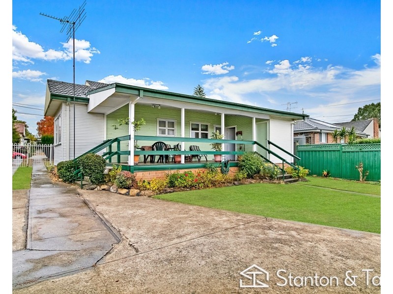 33 Rosedale Avenue, Penrith NSW 2750