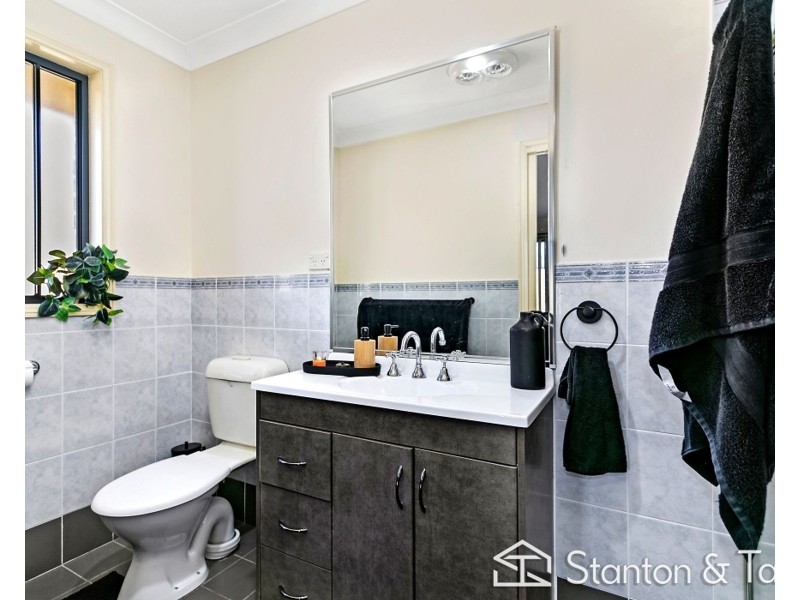 26 Waterford Way, Glenmore Park NSW 2745