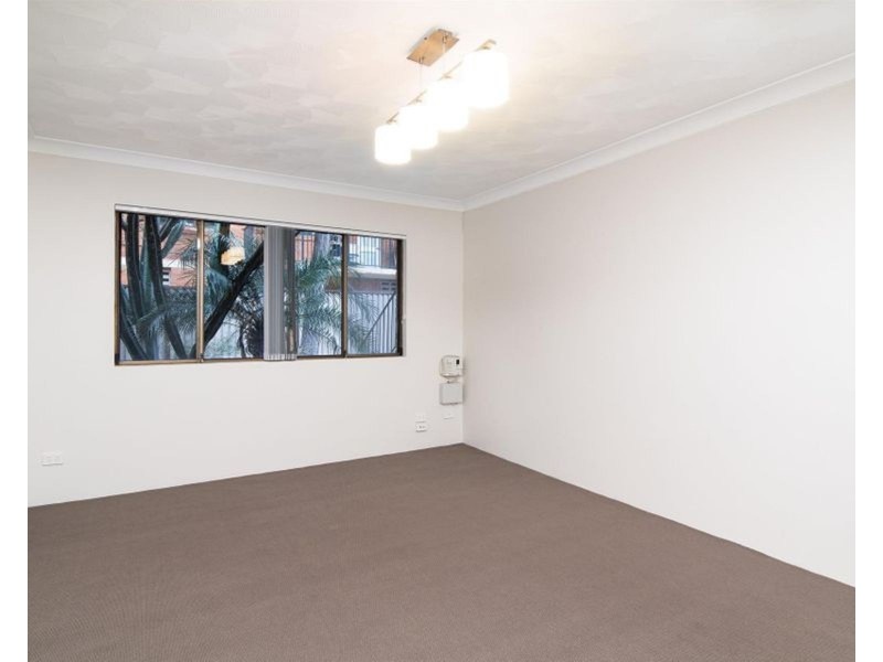 2/17 Preston Street, Penrith NSW 2750