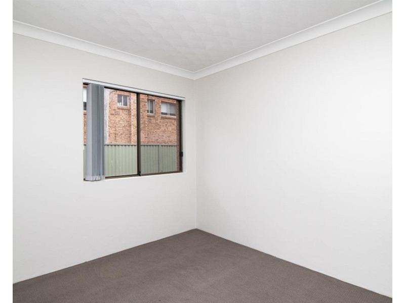 2/17 Preston Street, Penrith NSW 2750