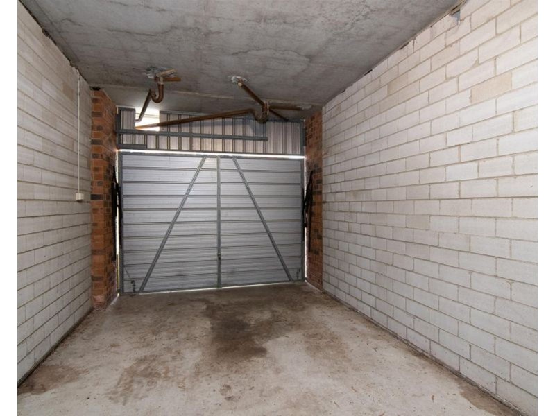 2/17 Preston Street, Penrith NSW 2750