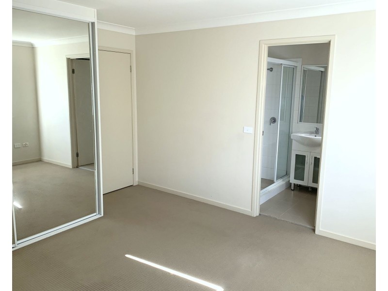 13/32 Luttrell Street, Glenmore Park NSW 2745