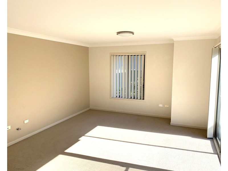 13/32 Luttrell Street, Glenmore Park NSW 2745