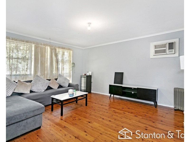 2 Dewdrop Place, Werrington Downs NSW 2747