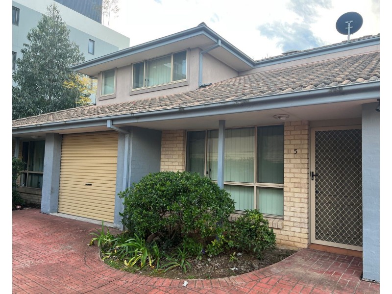 5/126 High Street, Penrith NSW 2750