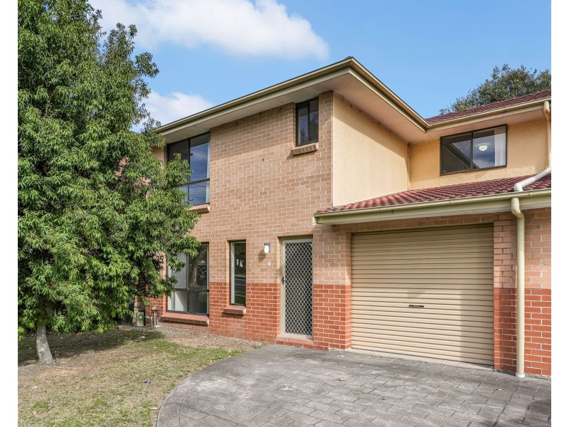 4/29-35 Bringelly Road, Kingswood NSW 2340