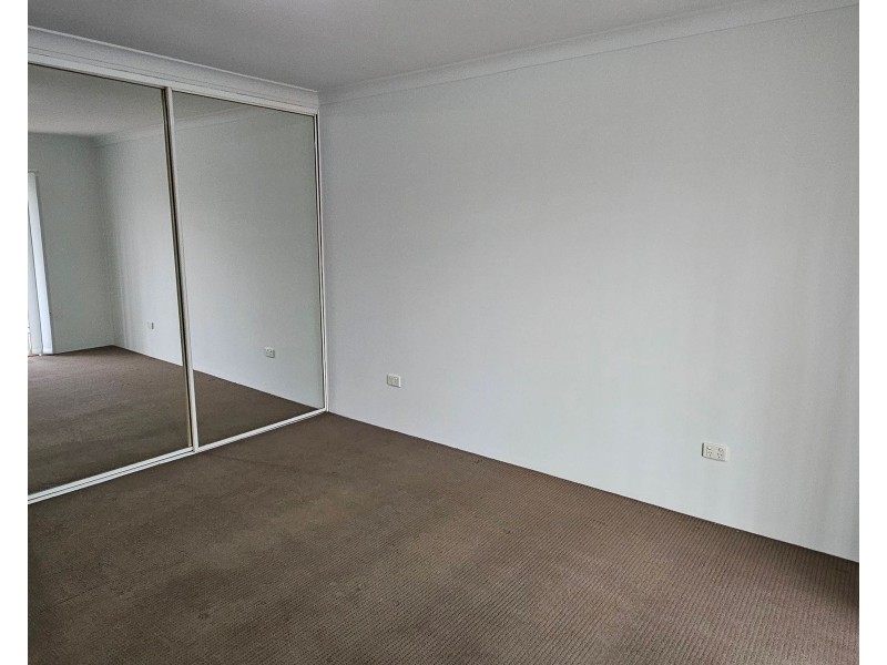 2/10-12 Dent Street, Jamisontown NSW 2750