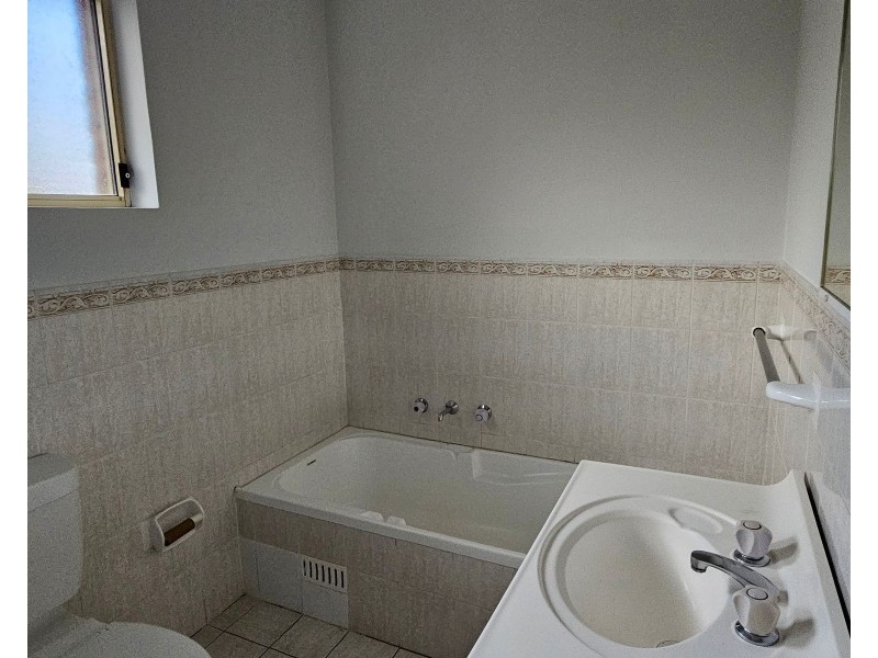 2/10-12 Dent Street, Jamisontown NSW 2750