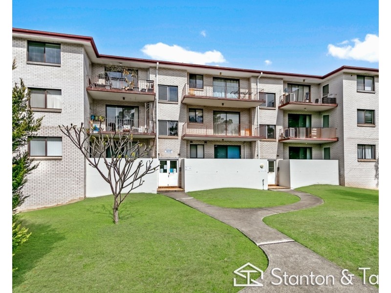 1/150-152 Great Western Highway, Kingswood NSW 2747