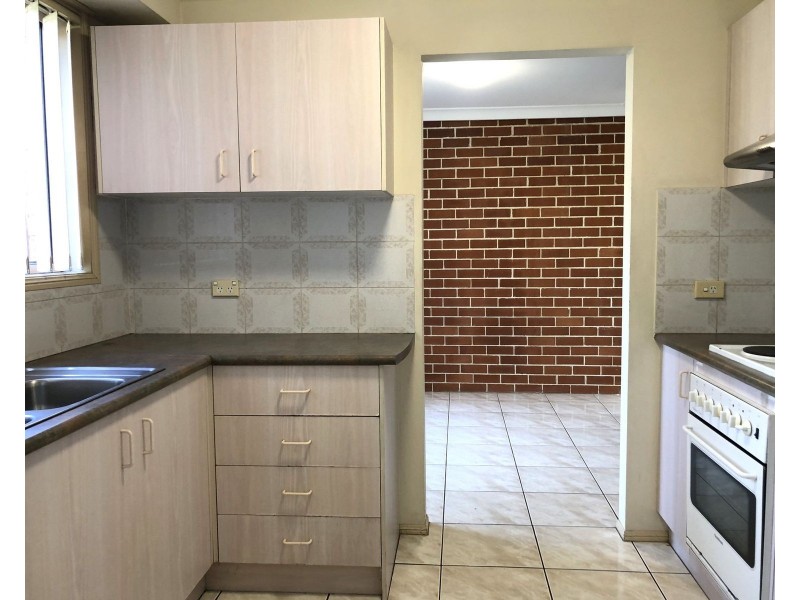 2/8 Vista Street, Penrith NSW 2750