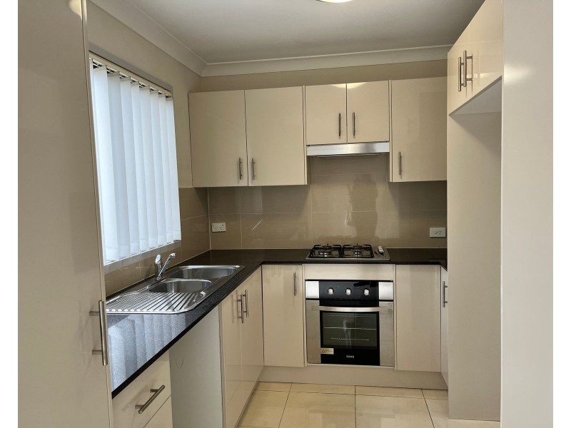 2/26 Luttrell Street, Glenmore Park NSW 2745