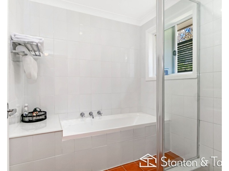 2 Hunter Way, Faulconbridge NSW 2776