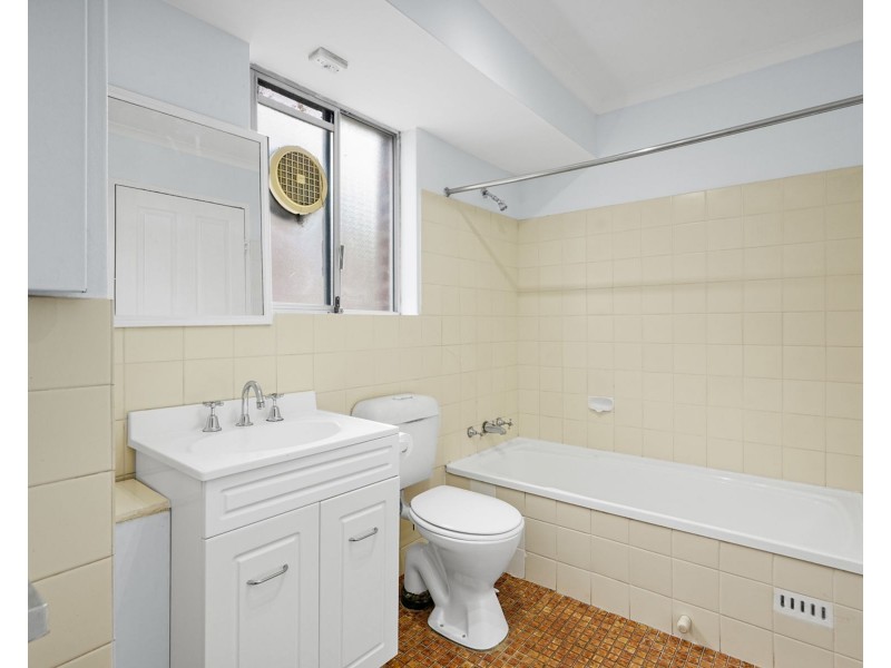 4d/9-19 York Rd, Penrith NSW 2750