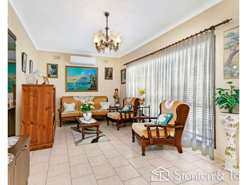 13 Hanbury Street, Greystanes NSW 2145