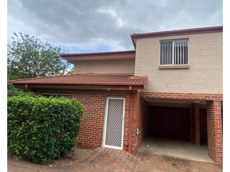 1/32-34 Barber Avenue, Penrith NSW 2750