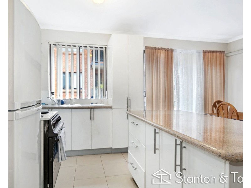 13/13 Preston St, Jamisontown NSW 2750