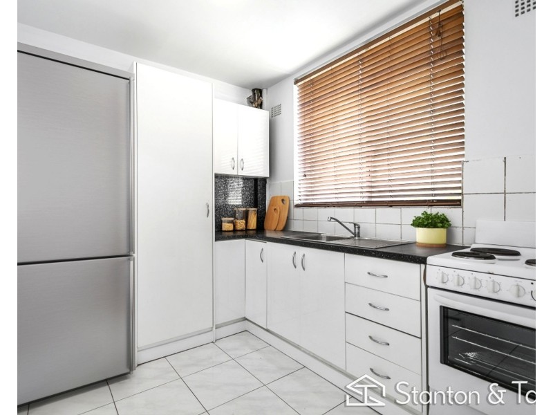 2/209 Derby Street, Penrith NSW 2750