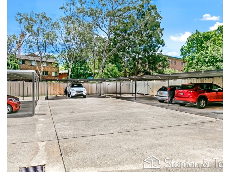 2/209 Derby Street, Penrith NSW 2750