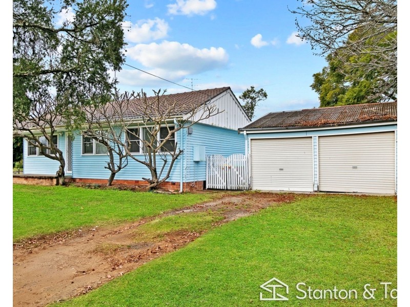 10 Emily Avenue, Emu Plains NSW 2750